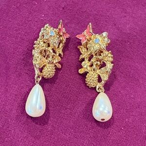 Avon Gold Floral Earrings with Pearl Drops